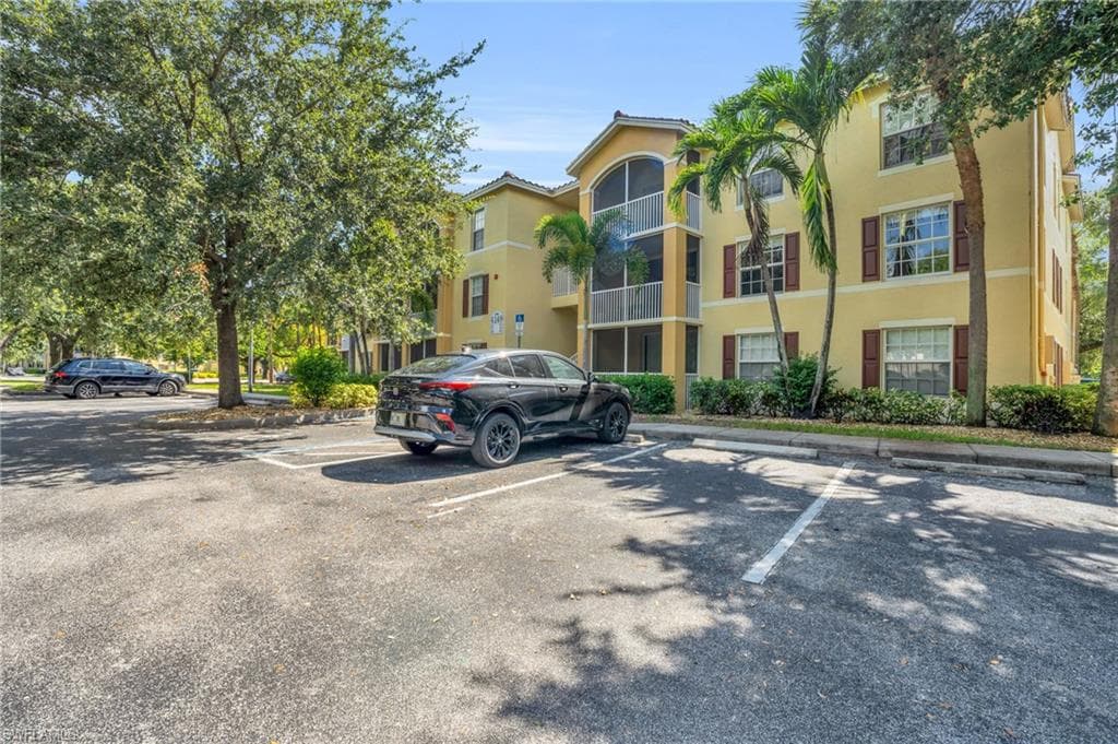 4149 Residence Dr 815, Fort Myers, FL 33901-8