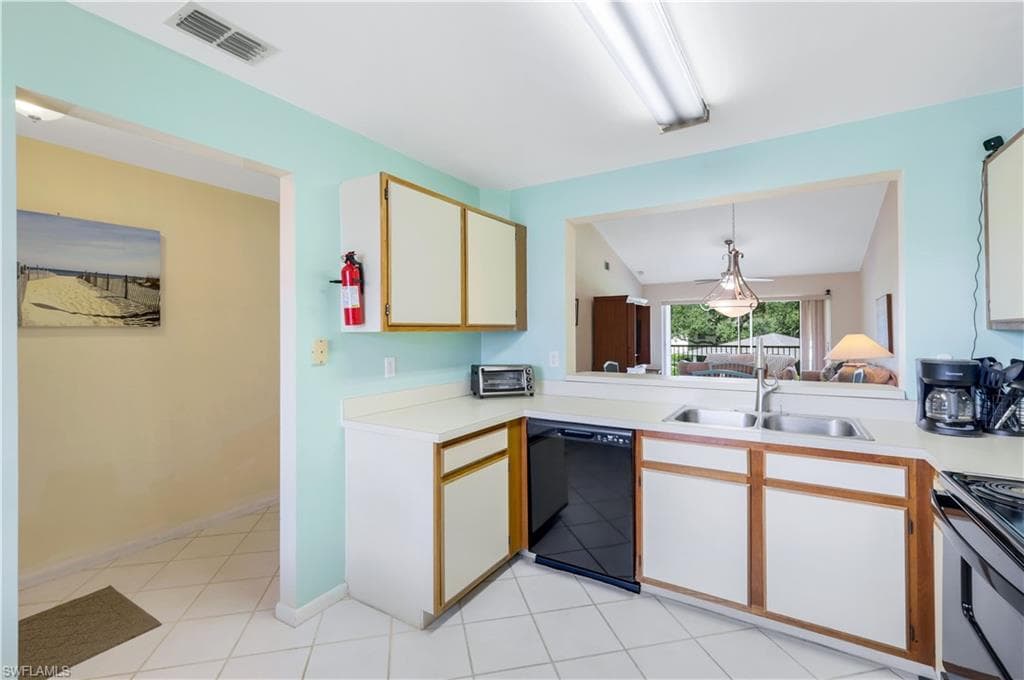 1343 Churchill Cir H202, Naples, FL 34116-10