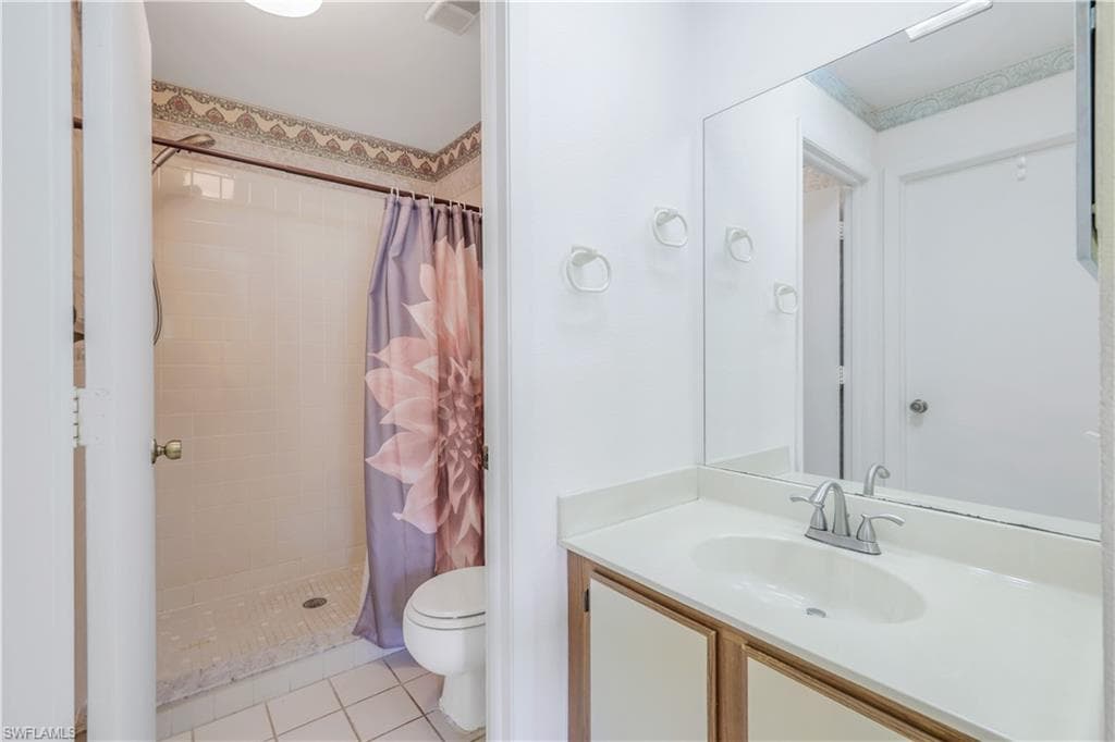 1343 Churchill Cir H202, Naples, FL 34116-17