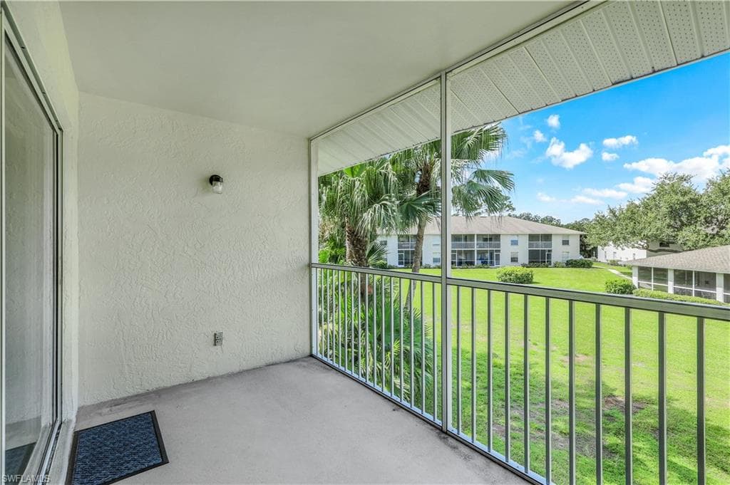 1343 Churchill Cir H202, Naples, FL 34116-20