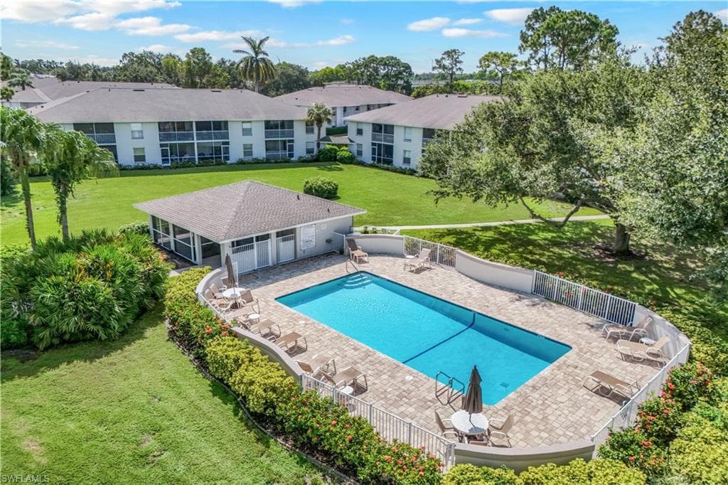 1343 Churchill Cir H202, Naples, FL 34116-26