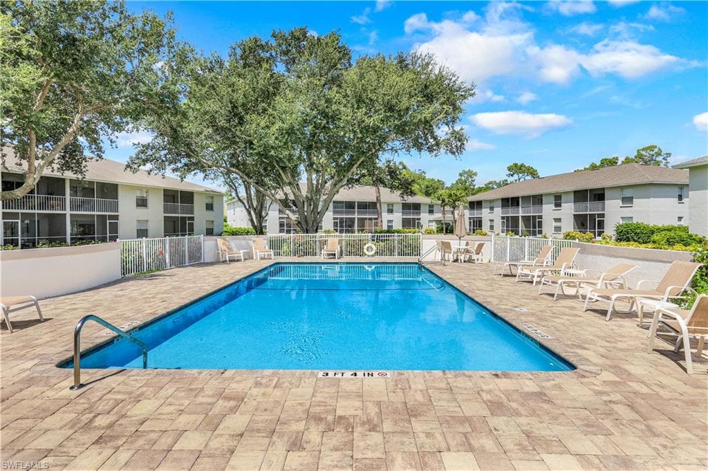1343 Churchill Cir H202, Naples, FL 34116-27