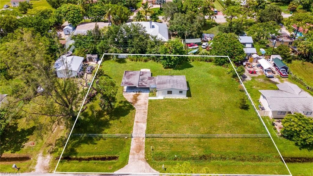 2733 Storter Ave, Naples, FL 34112-16