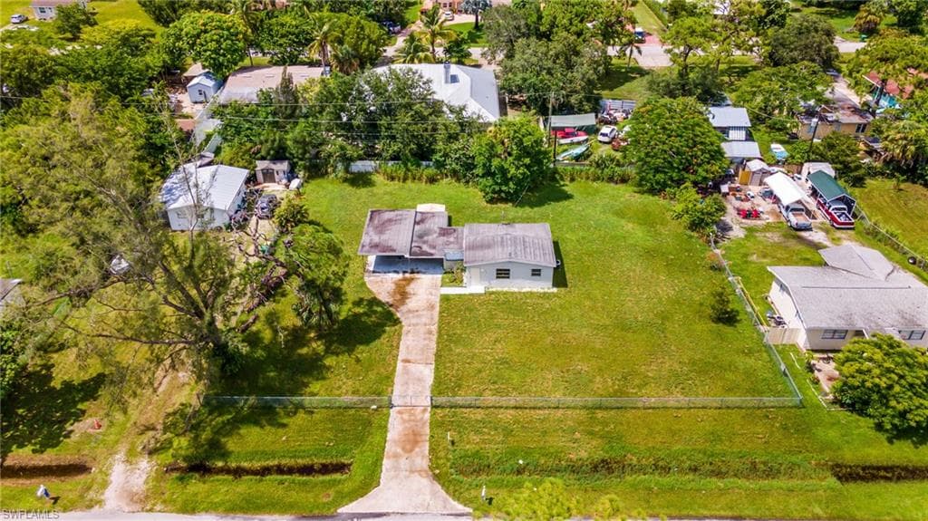 2733 Storter Ave, Naples, FL 34112-17