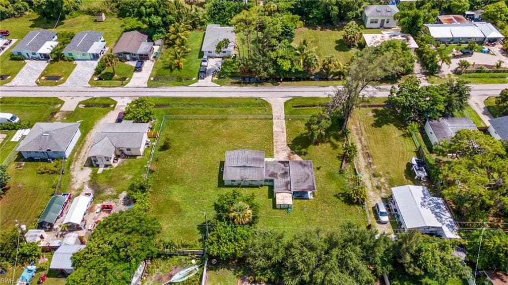 2733 Storter Ave, Naples, FL 34112-2