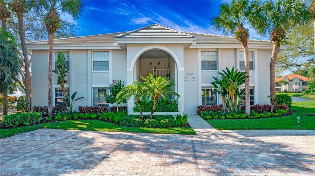 6225 Bellerive Ave 1501, Naples, FL 34119-1