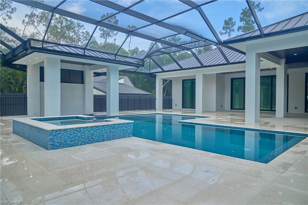 5847 English Oaks Ln, Naples, FL 34119-13