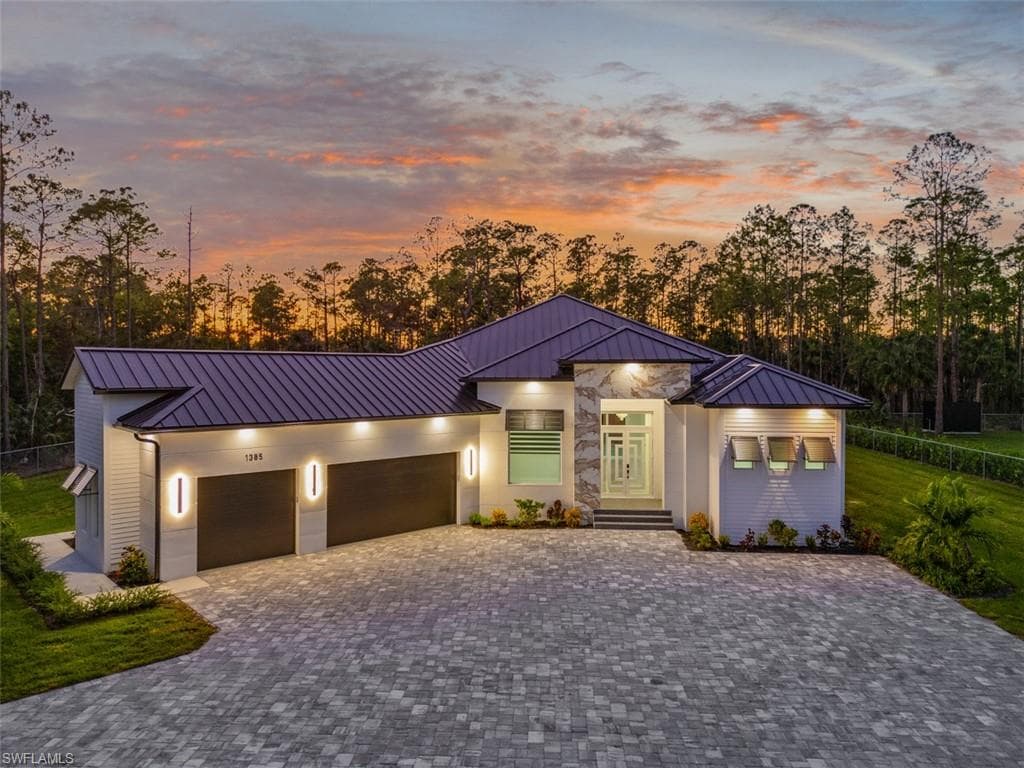 1385 23rd St SW, Naples, FL 34117-2