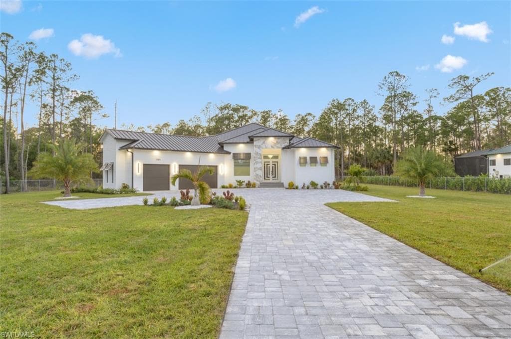 1385 23rd St SW, Naples, FL 34117-8