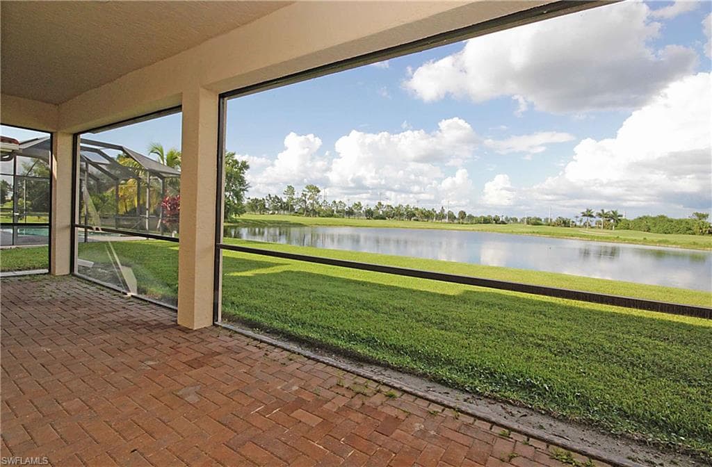 2068 Par Dr, Naples, FL 34120-15