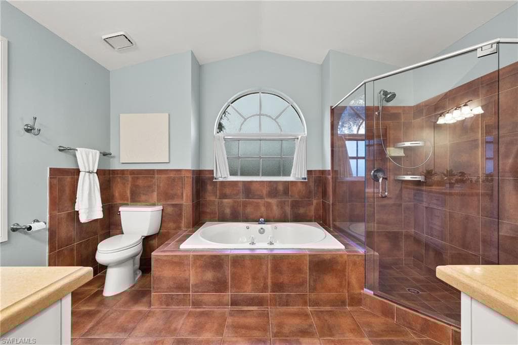 5134 Kristin Ct, Naples, FL 34105-12