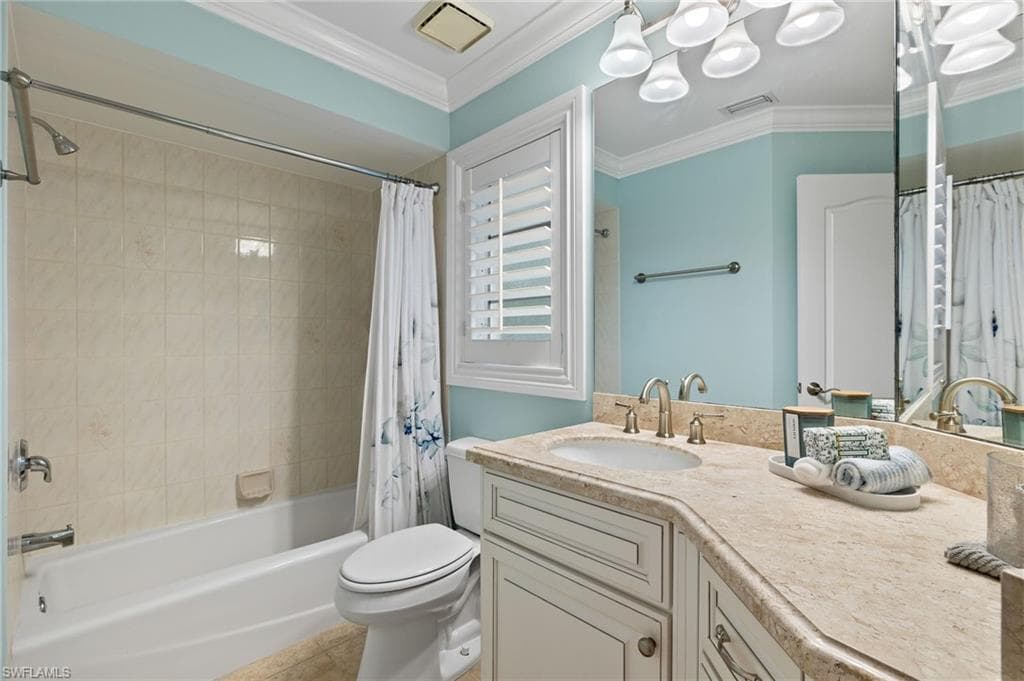 5134 Kristin Ct, Naples, FL 34105-14