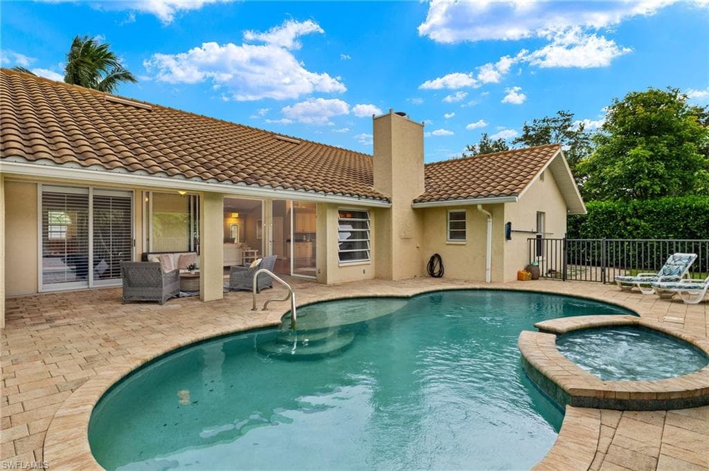 5134 Kristin Ct, Naples, FL 34105-18