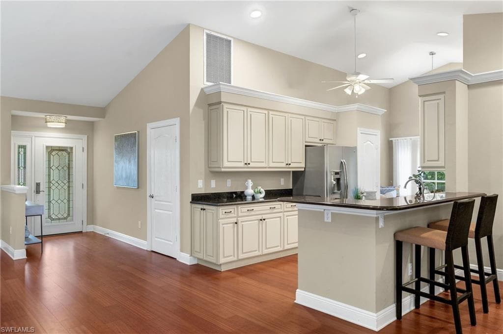 5134 Kristin Ct, Naples, FL 34105-6
