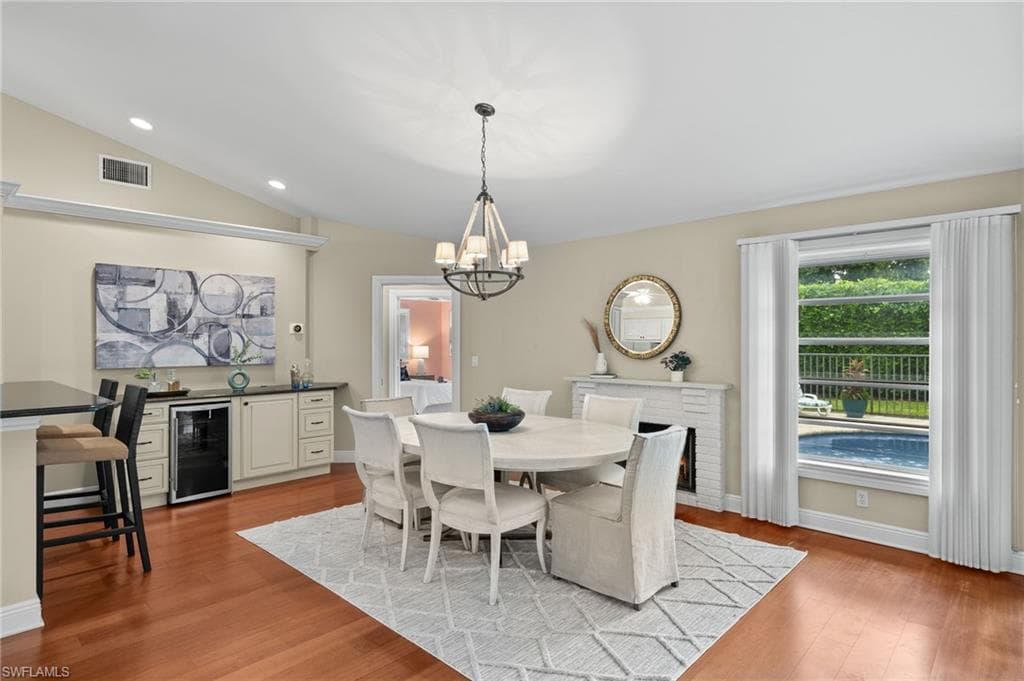 5134 Kristin Ct, Naples, FL 34105-8