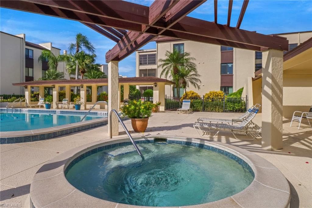 3635 Boca Ciega Dr 314, Naples, FL 34112-25