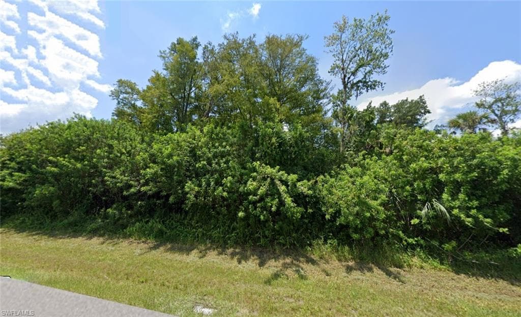 39th Ave NE, Naples, FL 34120-2