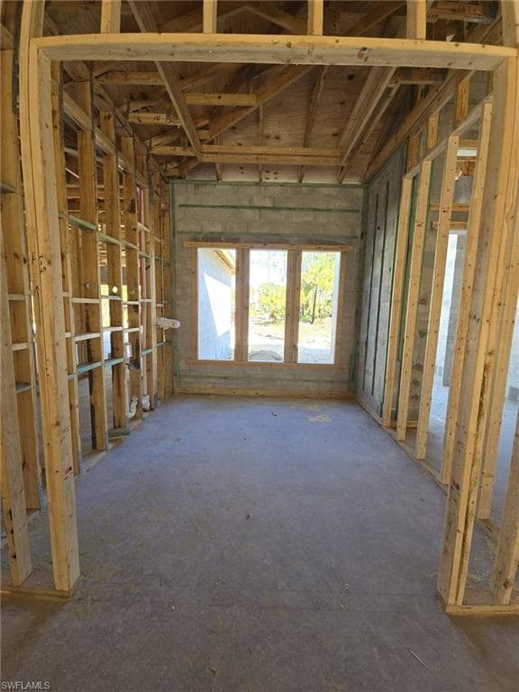 2730 18th Ave SE, Naples, FL 34117-11