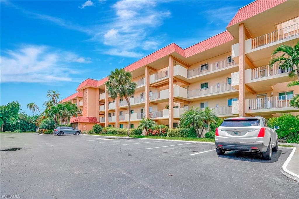 4309 Mariner Way 304, Fort Myers, FL 33919-36