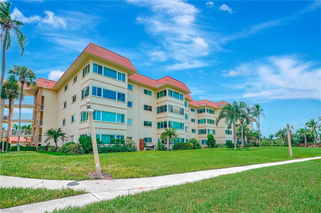 4309 Mariner Way 304, Fort Myers, FL 33919-4