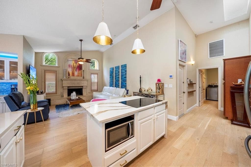 6540 Trail Blvd, Naples, FL 34108-18