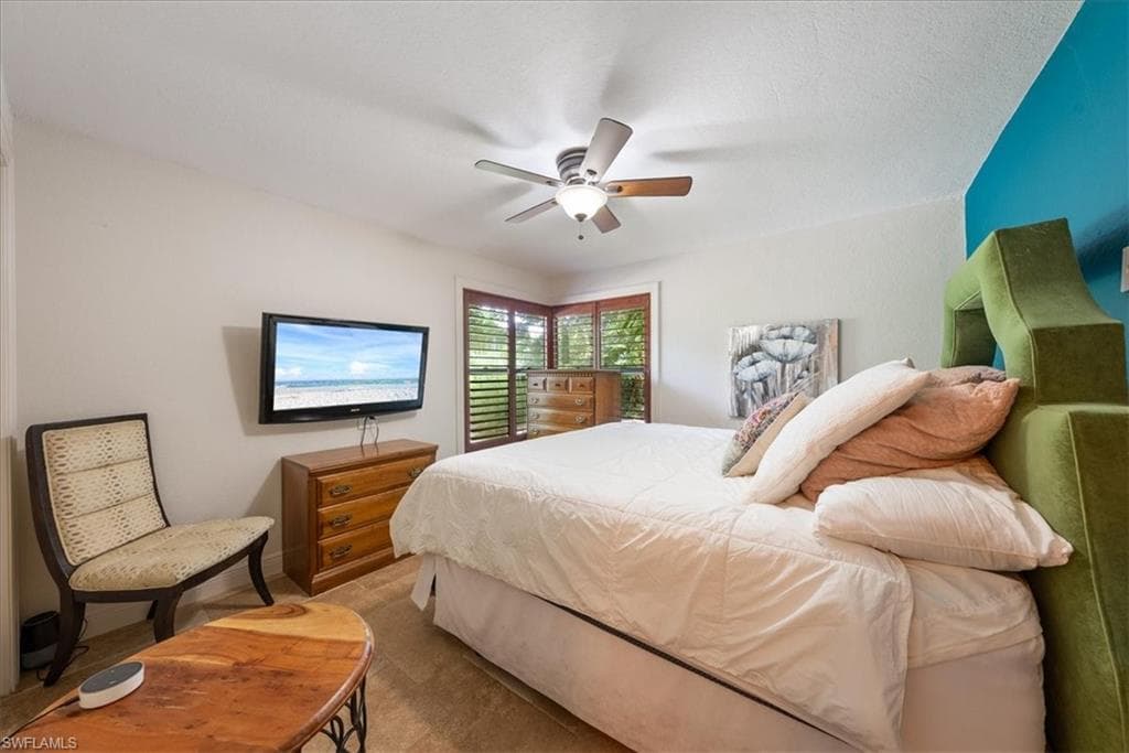 6540 Trail Blvd, Naples, FL 34108-37