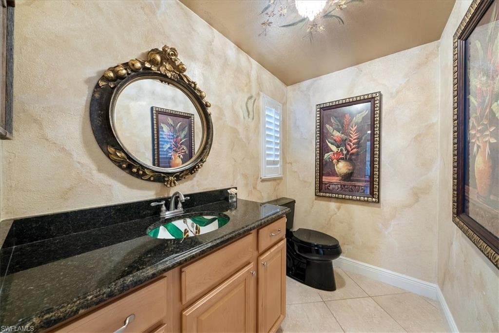 6540 Trail Blvd, Naples, FL 34108-38