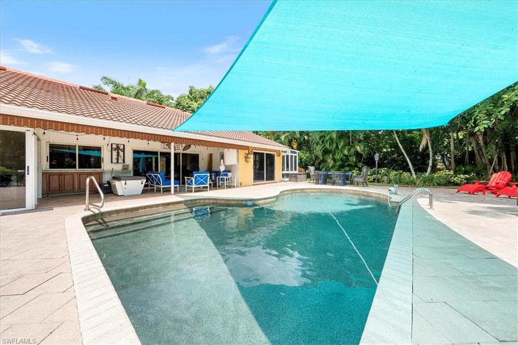 6540 Trail Blvd, Naples, FL 34108-43