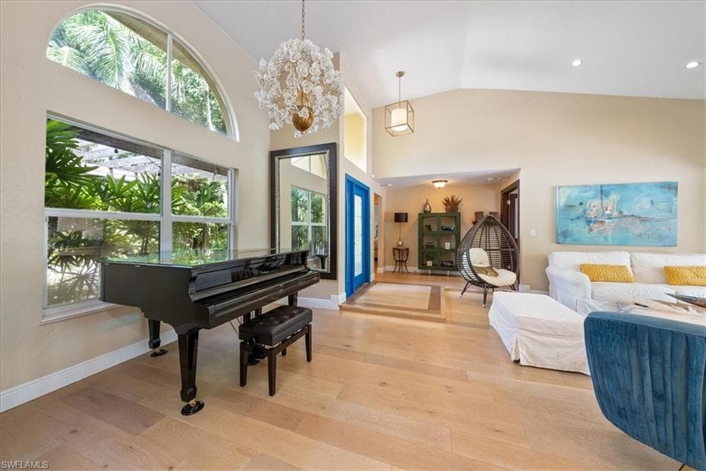 6540 Trail Blvd, Naples, FL 34108-8