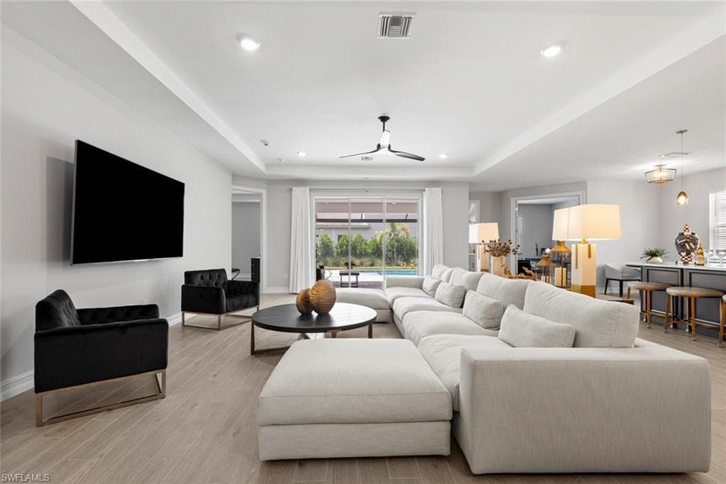 28086 Captiva Shell Loop, Bonita Springs, FL 34135-4