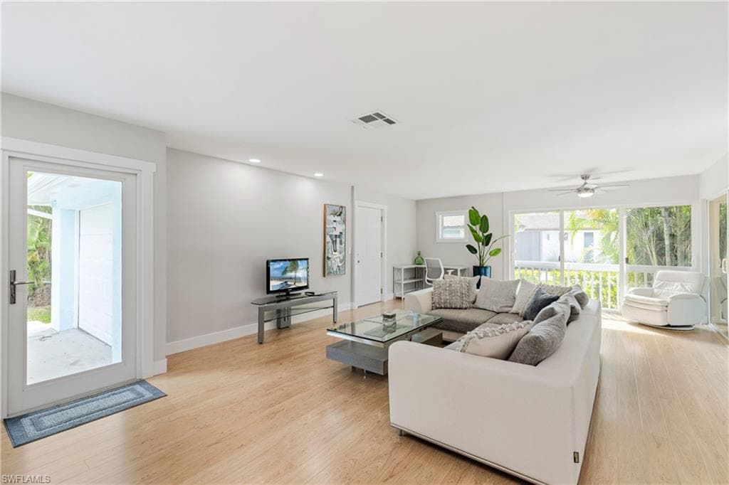 200 Georgetown Blvd 2-30, Naples, FL 34112-9