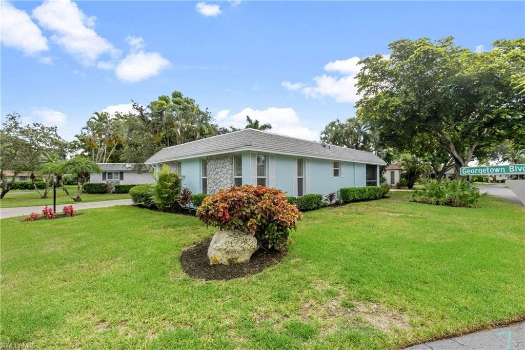 200 Georgetown Blvd 2-30, Naples, FL 34112-33