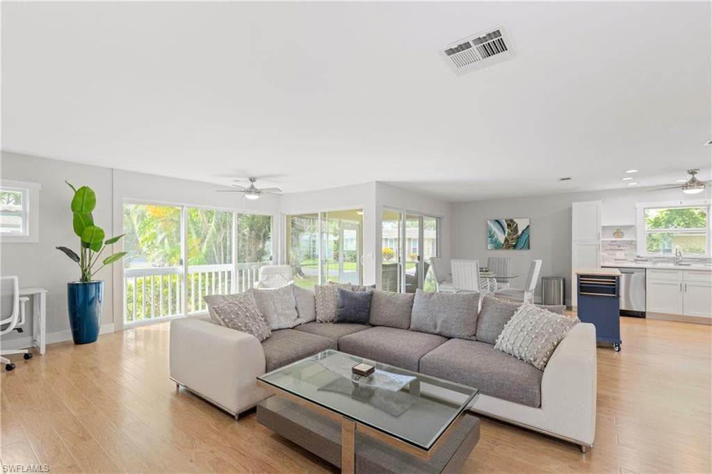 200 Georgetown Blvd 2-30, Naples, FL 34112-4