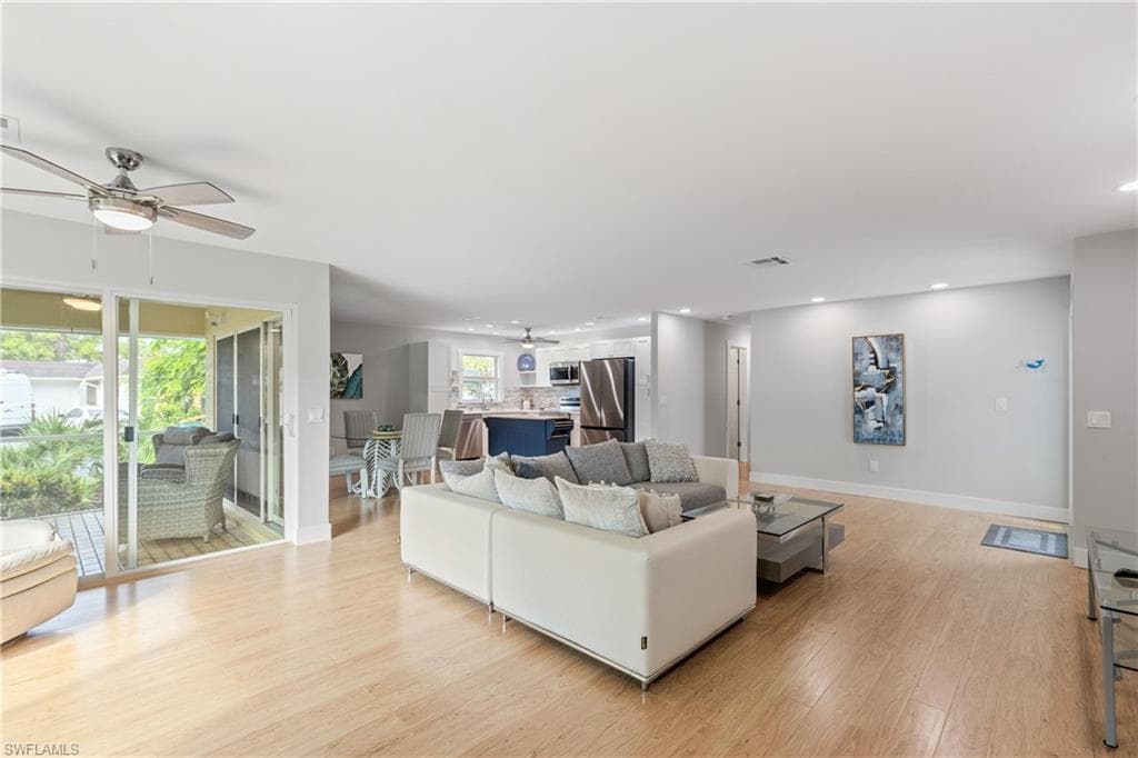200 Georgetown Blvd 2-30, Naples, FL 34112-6
