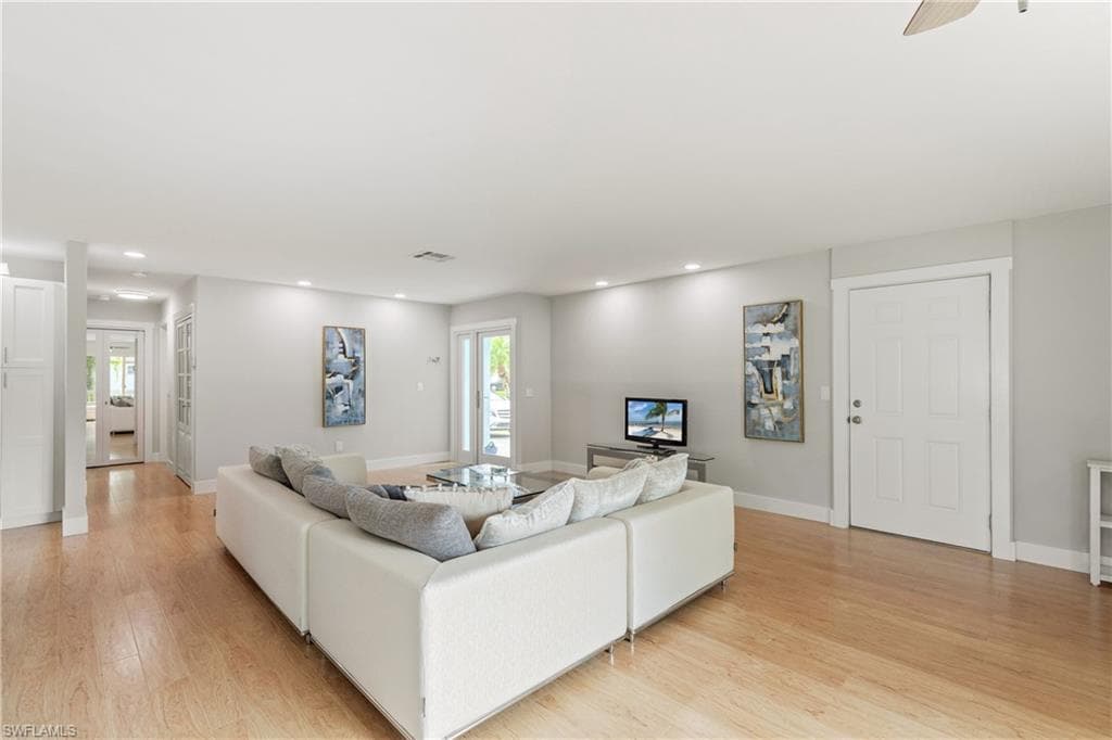 200 Georgetown Blvd 2-30, Naples, FL 34112-7