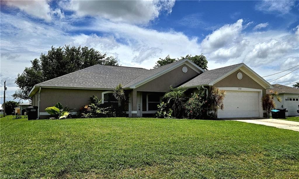 2212 5th St, Cape Coral, FL 33993-2