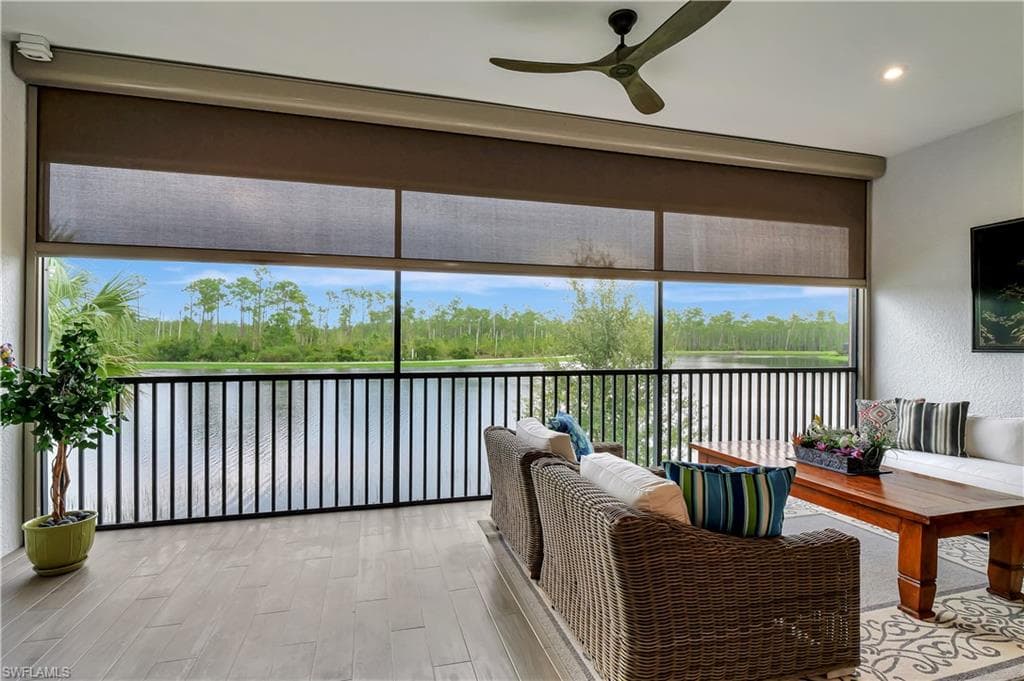 9637 Montelanico Loop 203, Naples, FL 34119-27