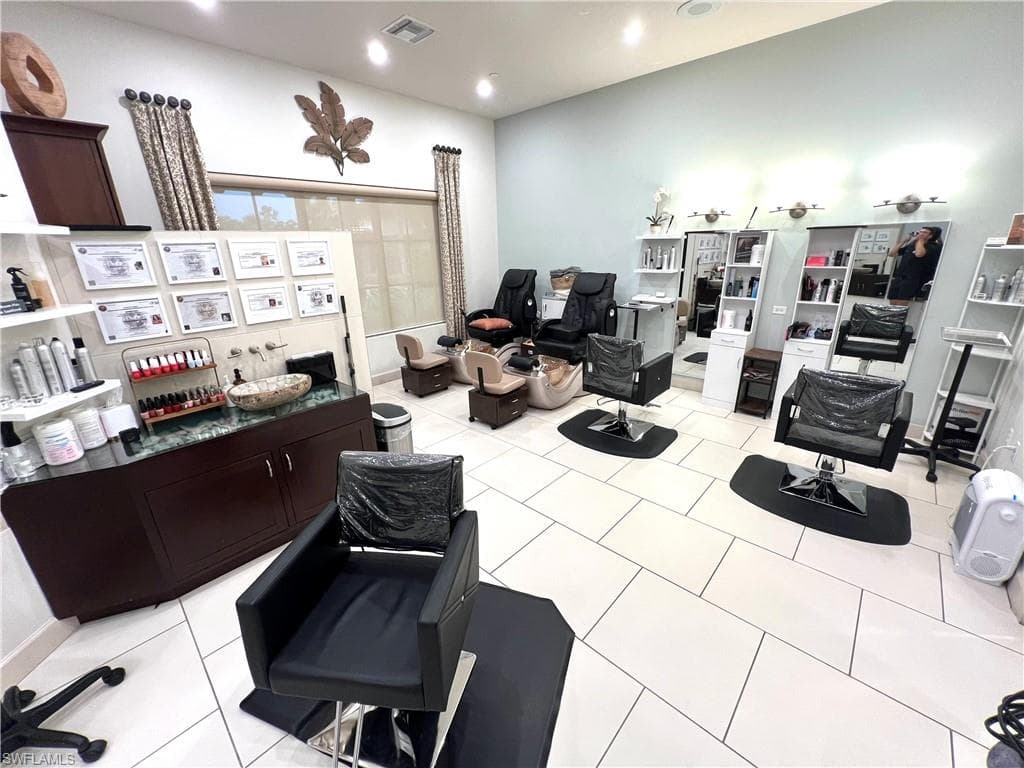 9637 Montelanico Loop 203, Naples, FL 34119-48