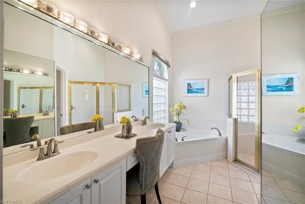 6955 Mauna Loa Ln, Naples, FL 34113-35