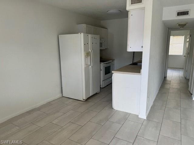 4631 Bayshore Dr L2, Naples, FL 34112-4