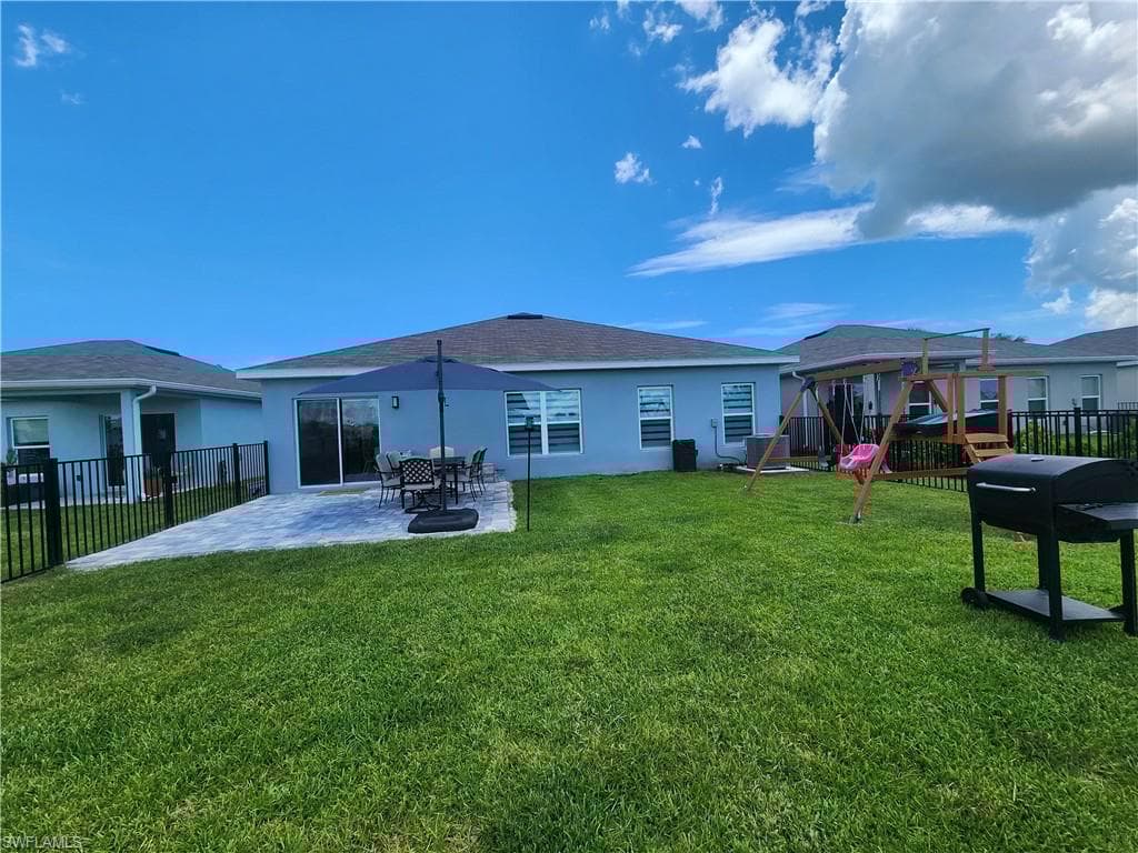 503 Cherimoya St, Fort Pierce, FL 34981-19
