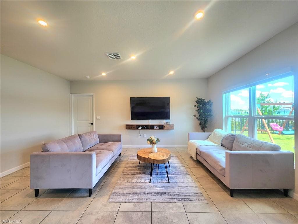 503 Cherimoya St, Fort Pierce, FL 34981-4