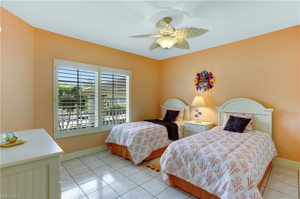 13105 Vanderbilt Dr 207, Naples, FL 34110-17