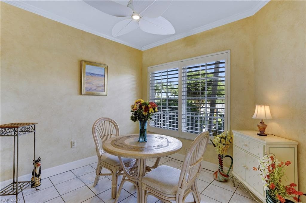 13105 Vanderbilt Dr 207, Naples, FL 34110-27