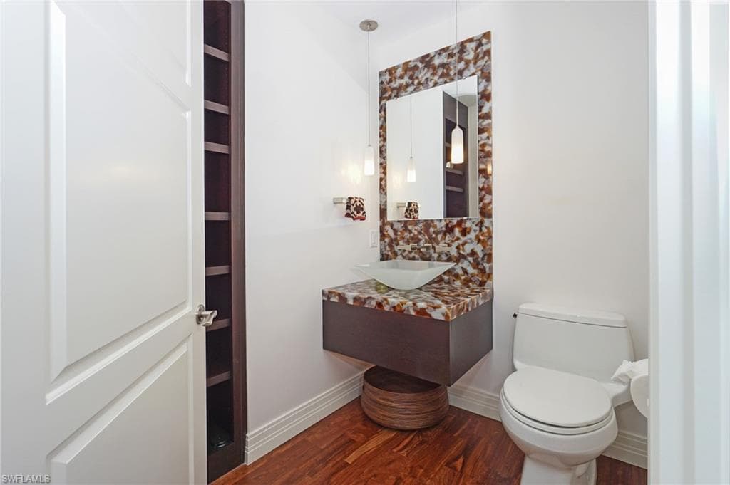 8472 Abbington Cir 2011, Naples, FL 34108-24