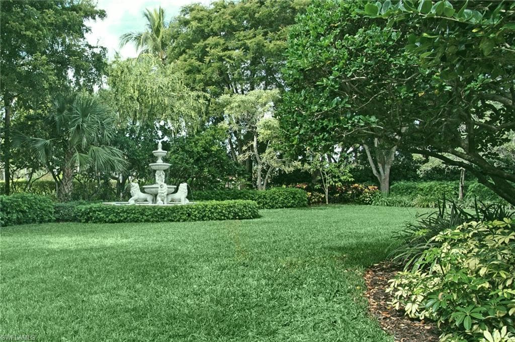 8472 Abbington Cir 2011, Naples, FL 34108-27