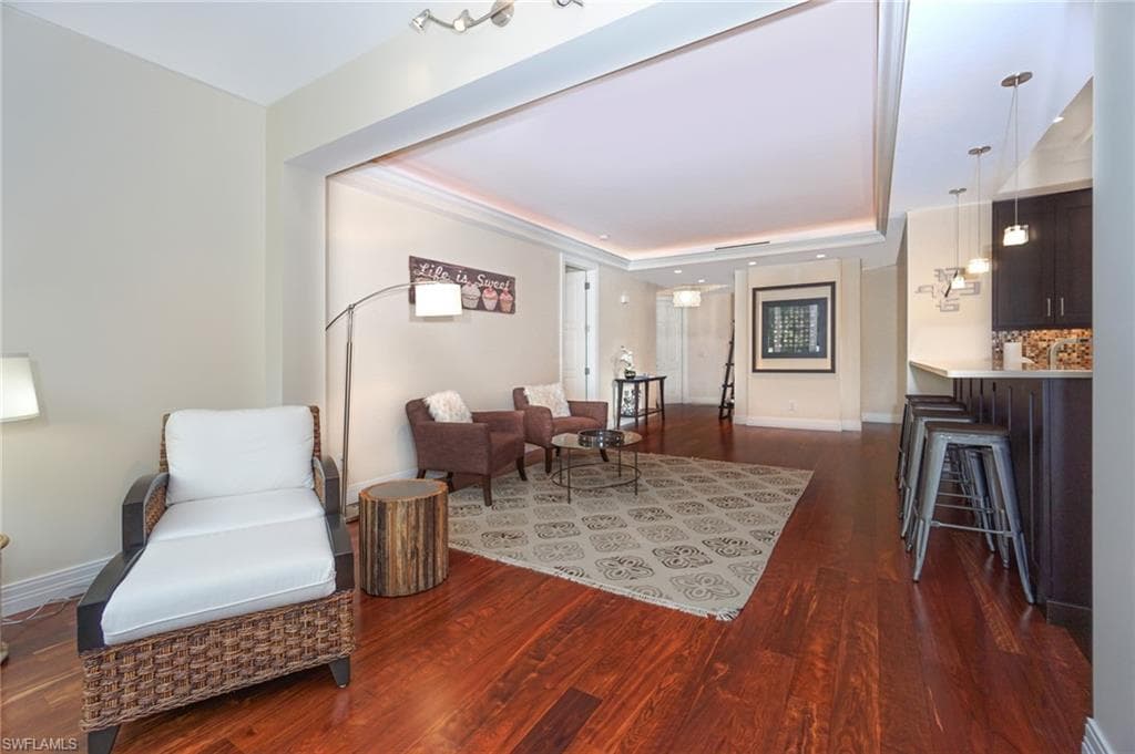 8472 Abbington Cir 2011, Naples, FL 34108-7