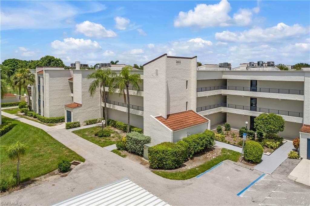 3605 Boca Ciega Dr 202, Naples, Fl 34112-28