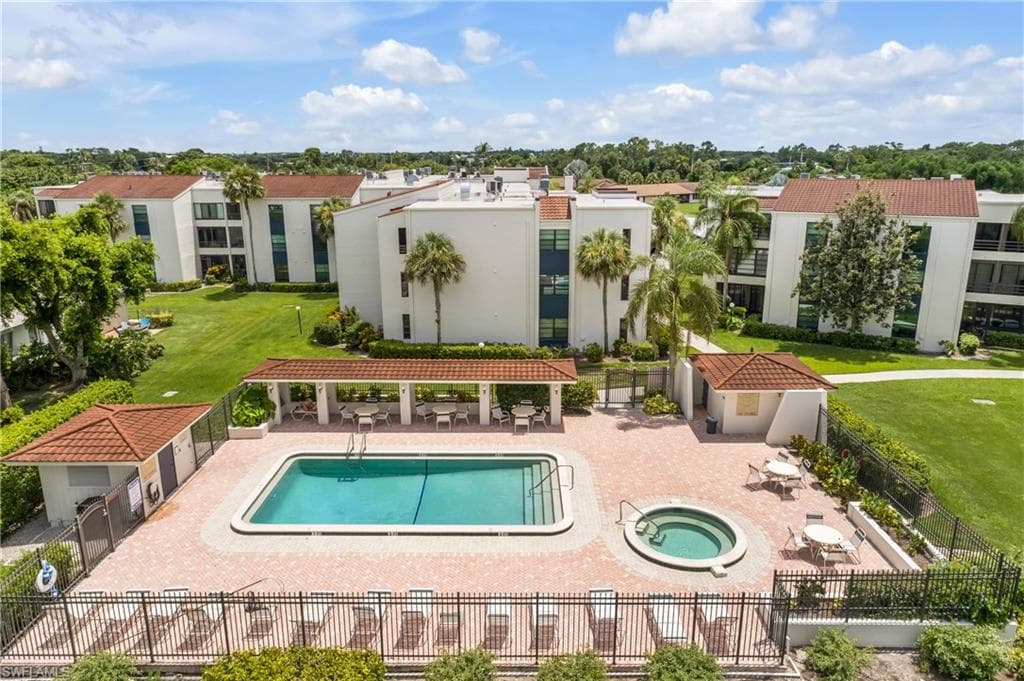 3605 Boca Ciega Dr 202, Naples, Fl 34112-4