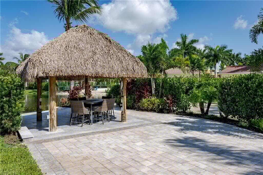 13453 Ladyfish Ln, Naples, FL 34114-14